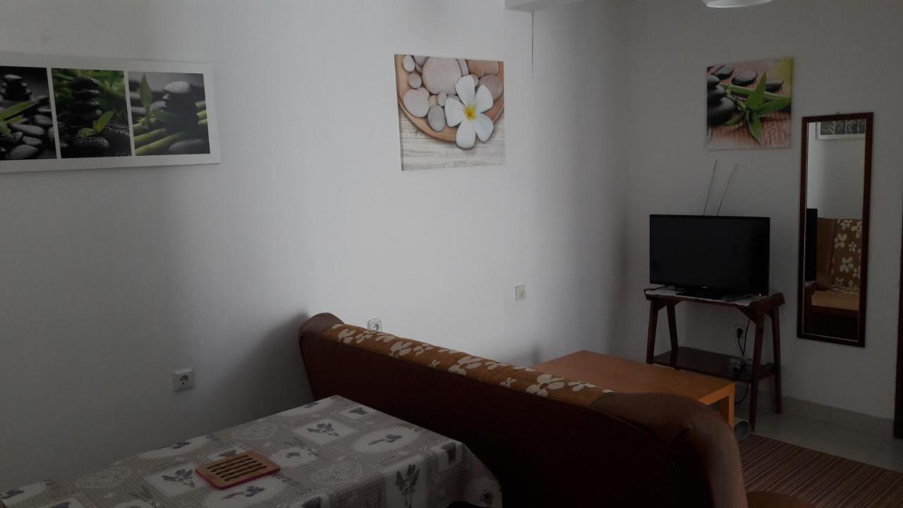 D&D Apartments Pag Town Exterior photo